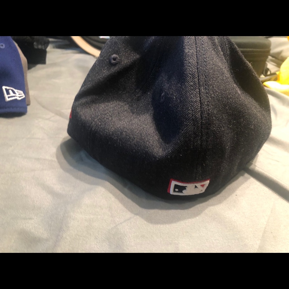 White sox fitted hat - Picture 3 of 5